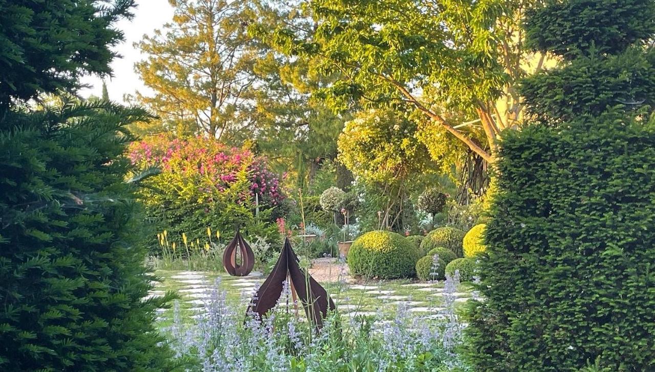 Les Jardins Haute Couture Huismes Esterno foto